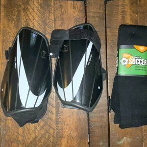 Nike Shin Guards with Never worn soccer socks! Size Large!